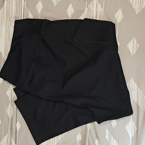 Torrid Active Black Below Knee Workout Crops